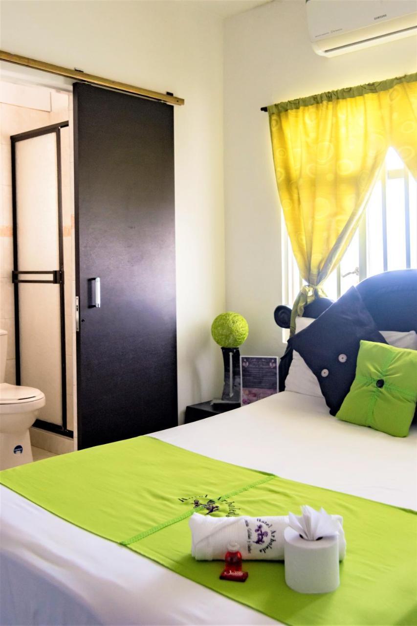 يوبال Hotel Arboleda المظهر الخارجي الصورة